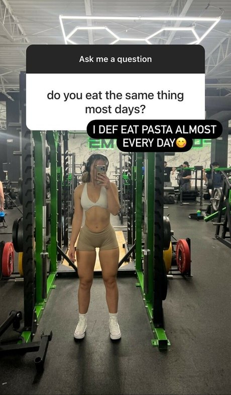 Makayla Mcquoid nude only fans