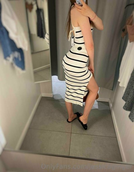 brunette nurse onlyfans nudes view