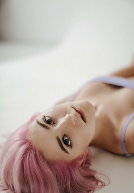 EvaElfie onlyfans content