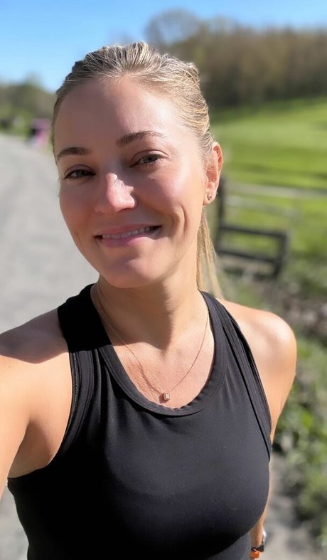 iJustine porn onlyfans