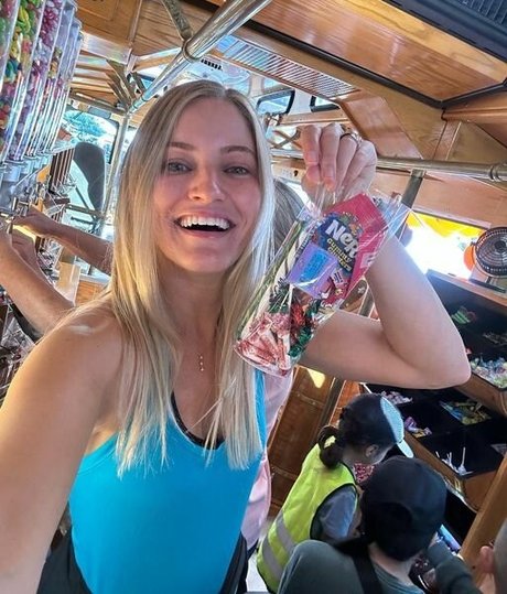 iJustine only fans nude leaks