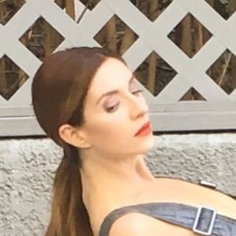 Anneliese Van Der Pol onlyfans leams