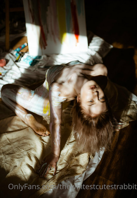 whiterrabbit nude onlyfans leaked