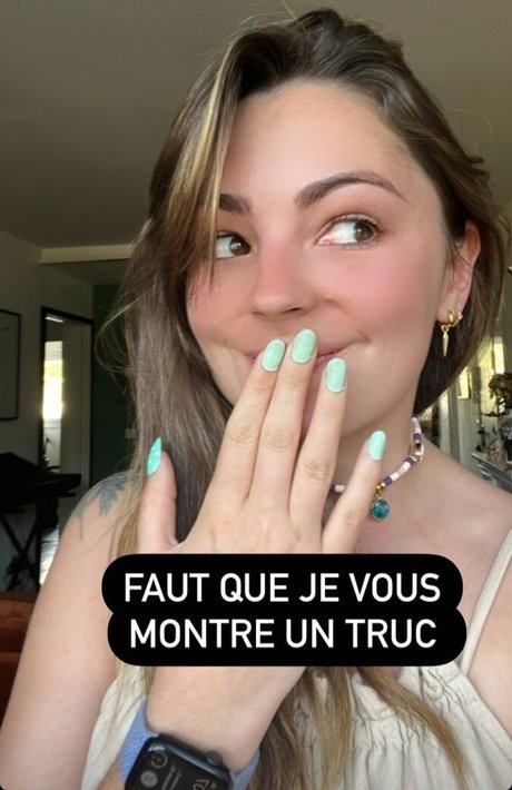 Roxane ASMR onlyfans leaks naked