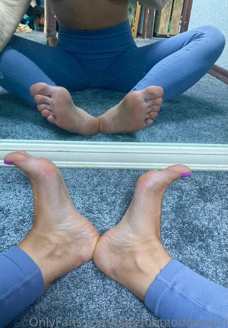 barefootgoddessbri naked onlyfans leaks