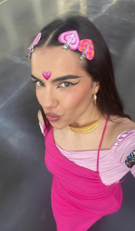 Marta Sango onlyfans topless