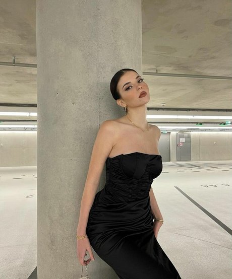 melisayamac onlyfans nude pics