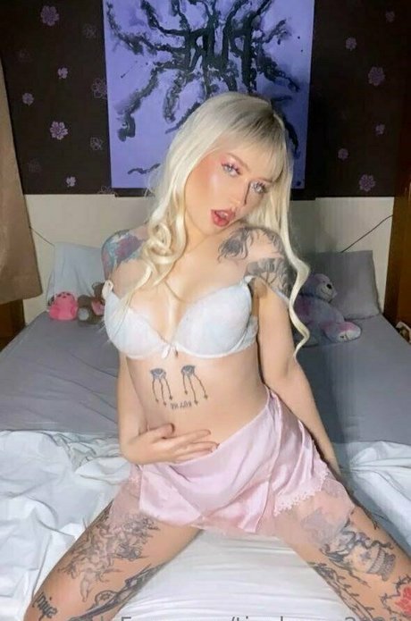 tinyboom2021 only fans nudes