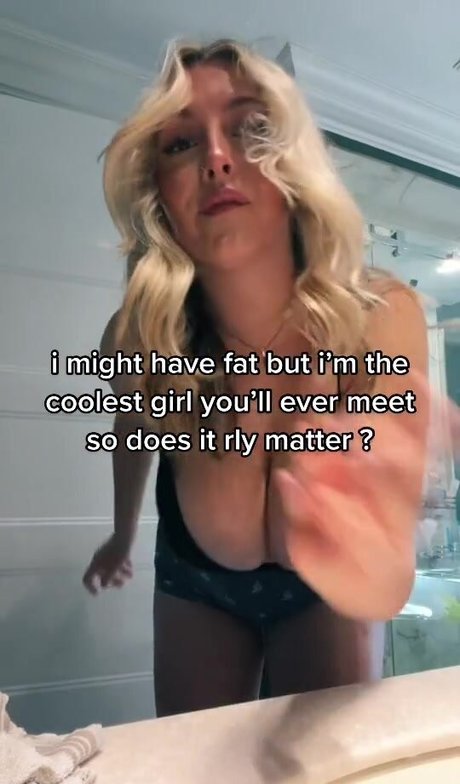 Anabel Kloe Lamarche naked onlyfans leak