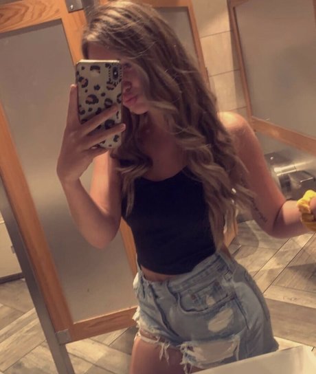 Alysa Abner onlyfans free