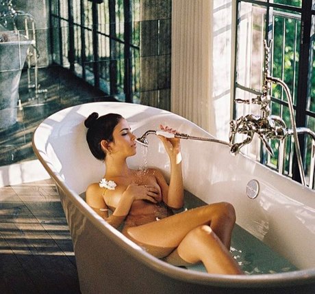 Elisha and Renee Herbert onlyfans porn