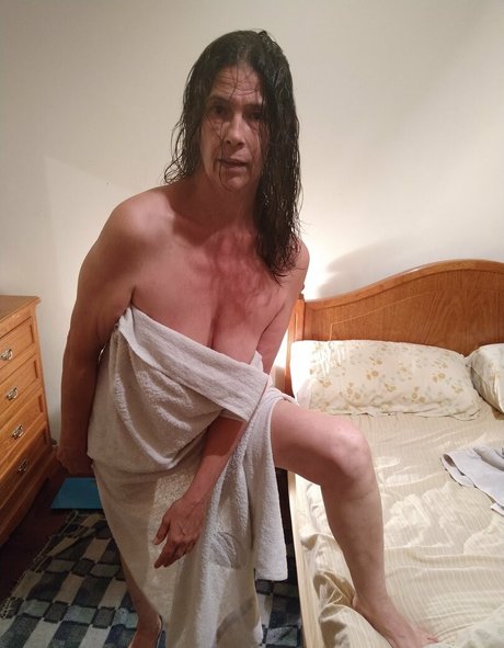 aloneruth onlyfans leaked