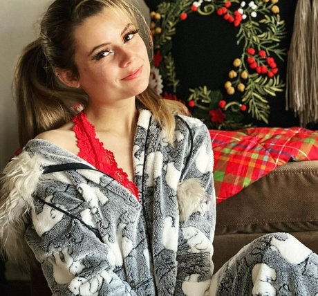 Mally Mouse onlyfans porn leaked