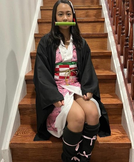 queenbaddii only fans photos