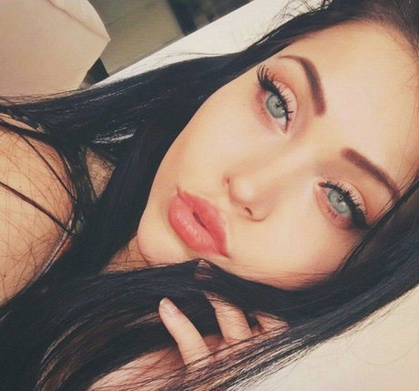 Claudia Alende leaked onlyfans content