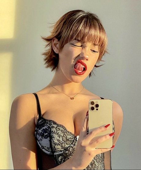 wellbeingwithabigail onlyfans lean