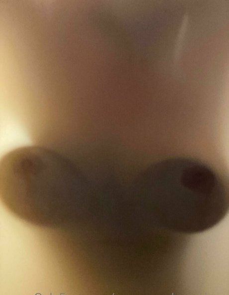 vanessa obsequious nude on onlyfans