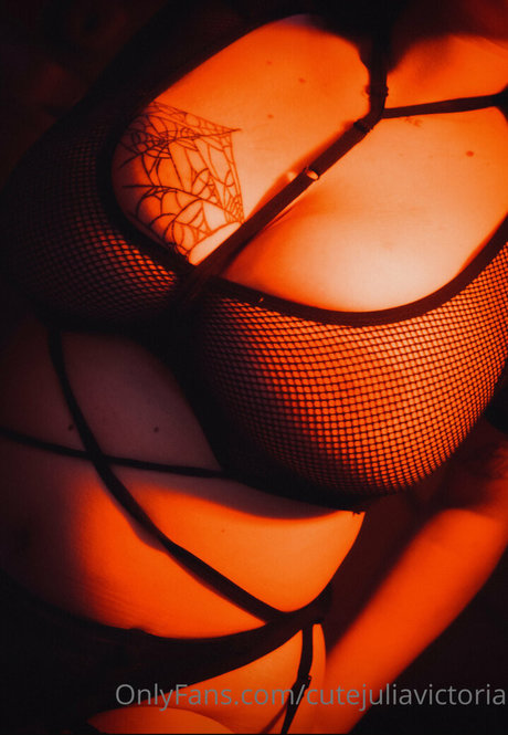 cutejuliavictoria onlyfans porn leaked