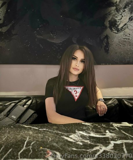 alisonwish onlyfans model photo