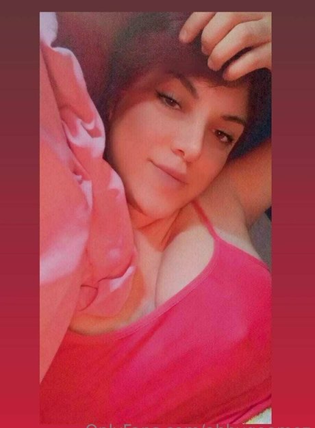 abbygoomez onlyfans star