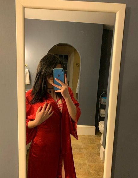 juicy juliet onlyfans boobs