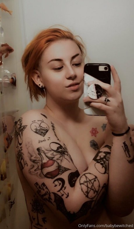 babybewitched onlyfans leak ass