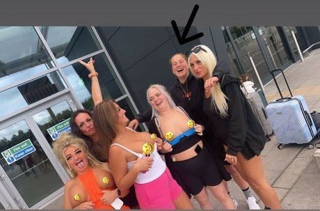 Jade Armstrong strip onlyfans