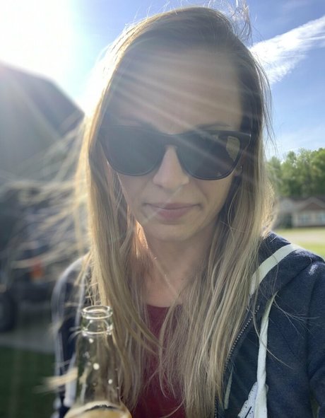 littlewaistinyourface onlyfans porn leak