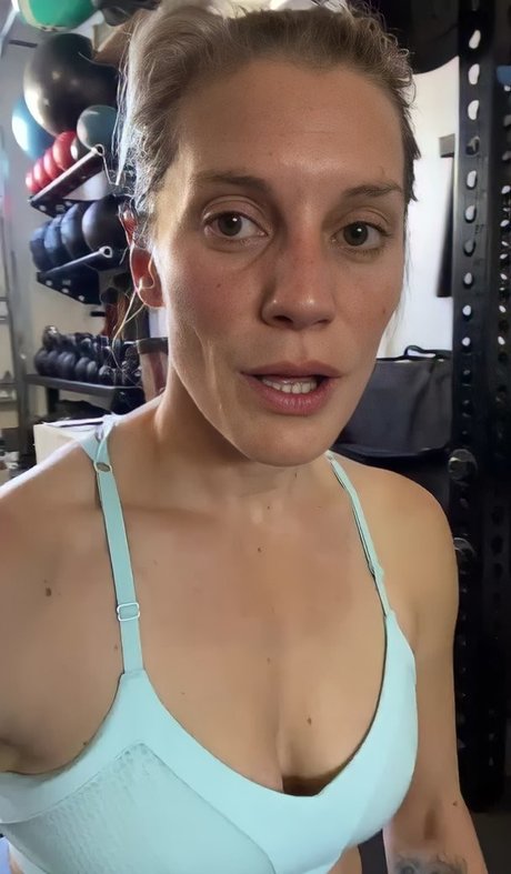 Katee Sackhoff onlyfans picture