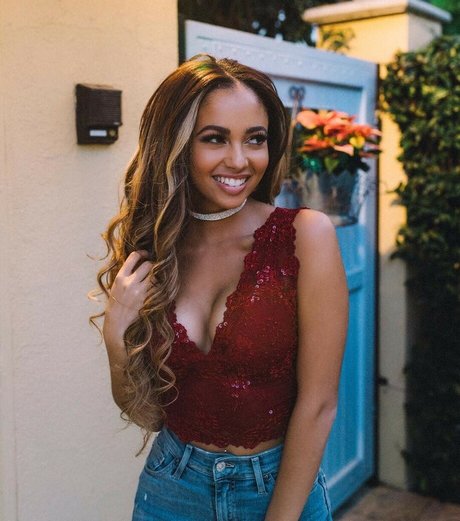 Vanessa Morgan onlyfans uncensored