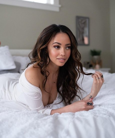 Vanessa Morgan onlyfans strip tease