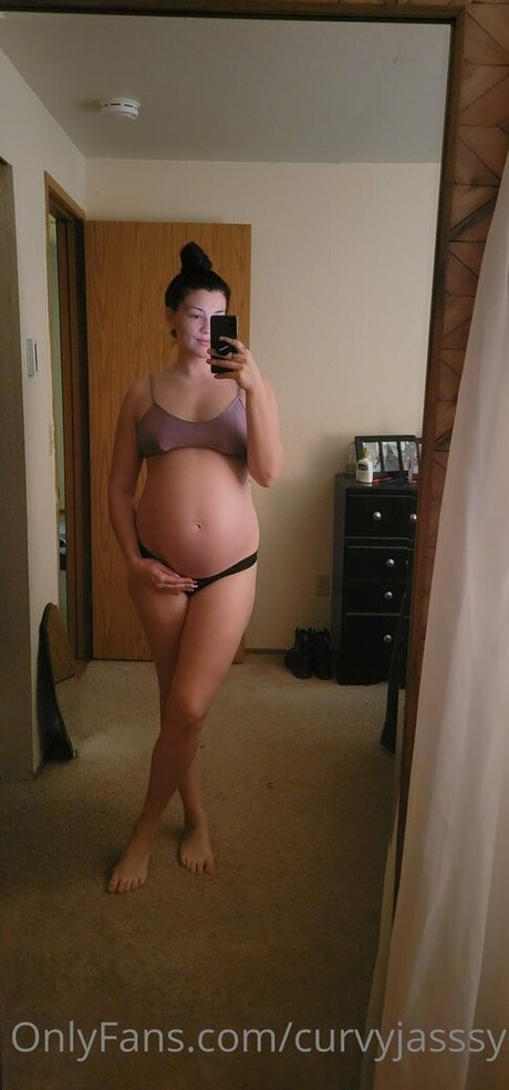 curvyjasssy onlyfans strip tease