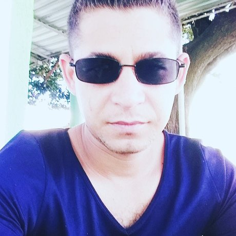 Alexander P rez desnuda onlyfans