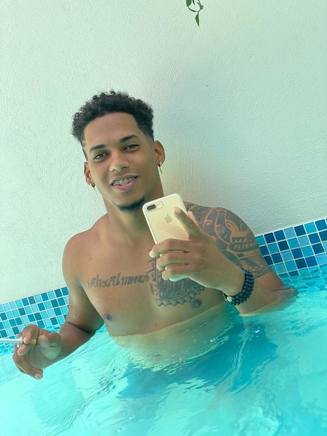 Alexflete5 onlyfans model photos