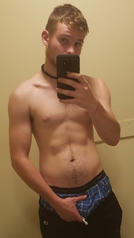 Chillin in the backwoods onlyfans images