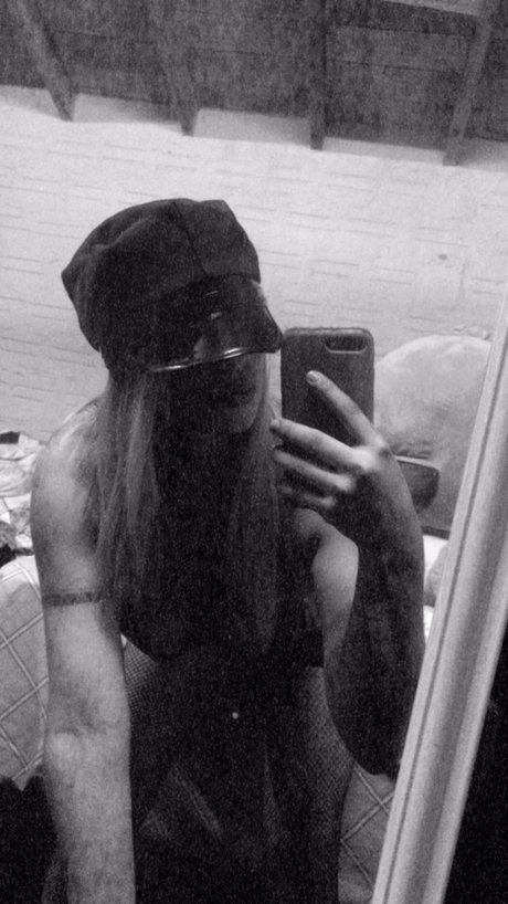 Ariam_ nudes onlyfans leak