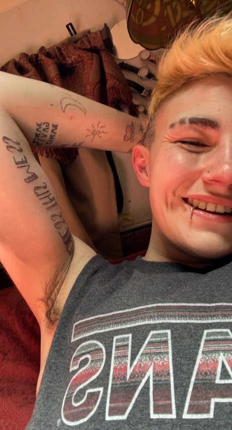 Charlie Xavier onlyfans nude photos