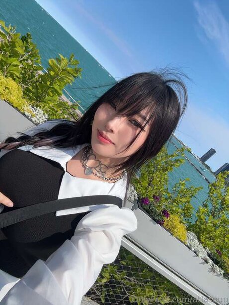 Atlaseuu FREE top 0 1_ onlyfans leaks