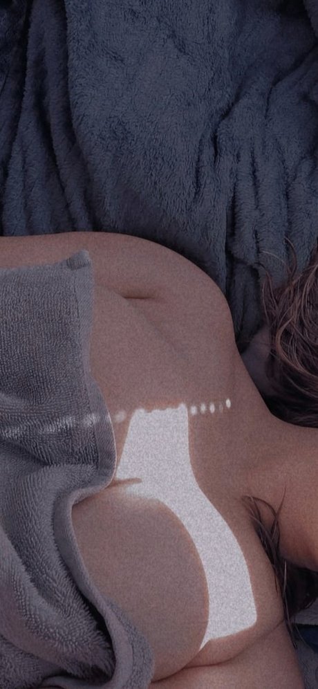 Aerinette onlyfans nude leaked