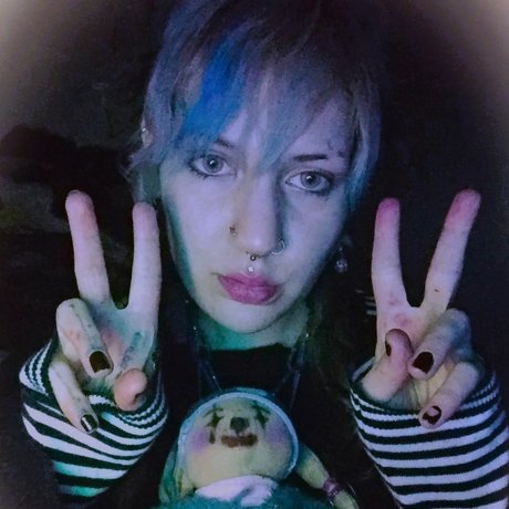 ANDRONIS onlyfans pictures