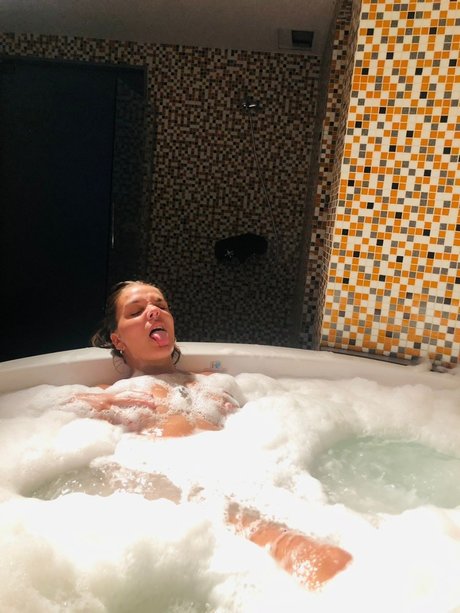 Adolescentt nude onlyfans pics