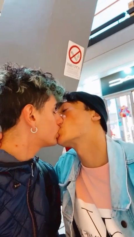 Andrea amp ampMarco only fans