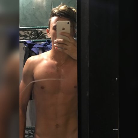 Adri n Ortiz jr hot onlyfans