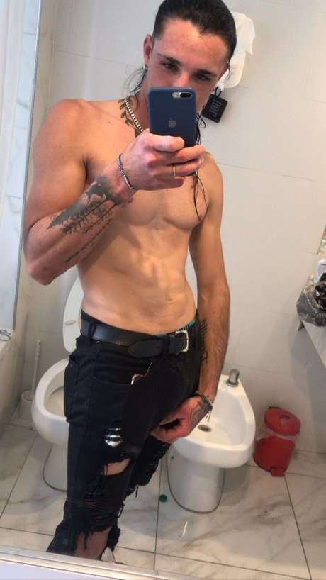 Ale Romito onlyfans naked pics