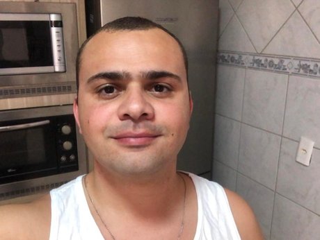 Almost Bear onlyfans nude leaks