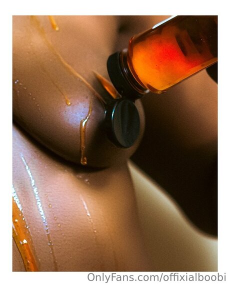 Big Wavy onlyfans free content