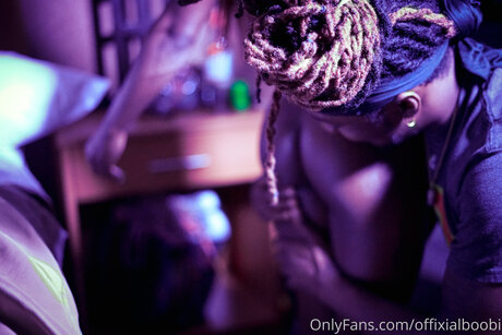 Big Wavy naked only fans