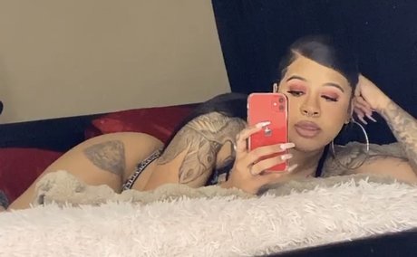 OfficialBadassBre nude leaked onlyfans
