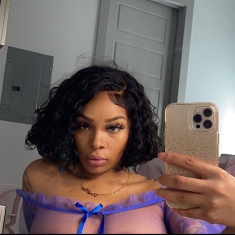 _Officialdeafbae onlyfans explicit content