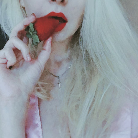 Alice Ferguson naked onlyfans pics